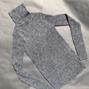 NWT Perfect Turtleneck sweater